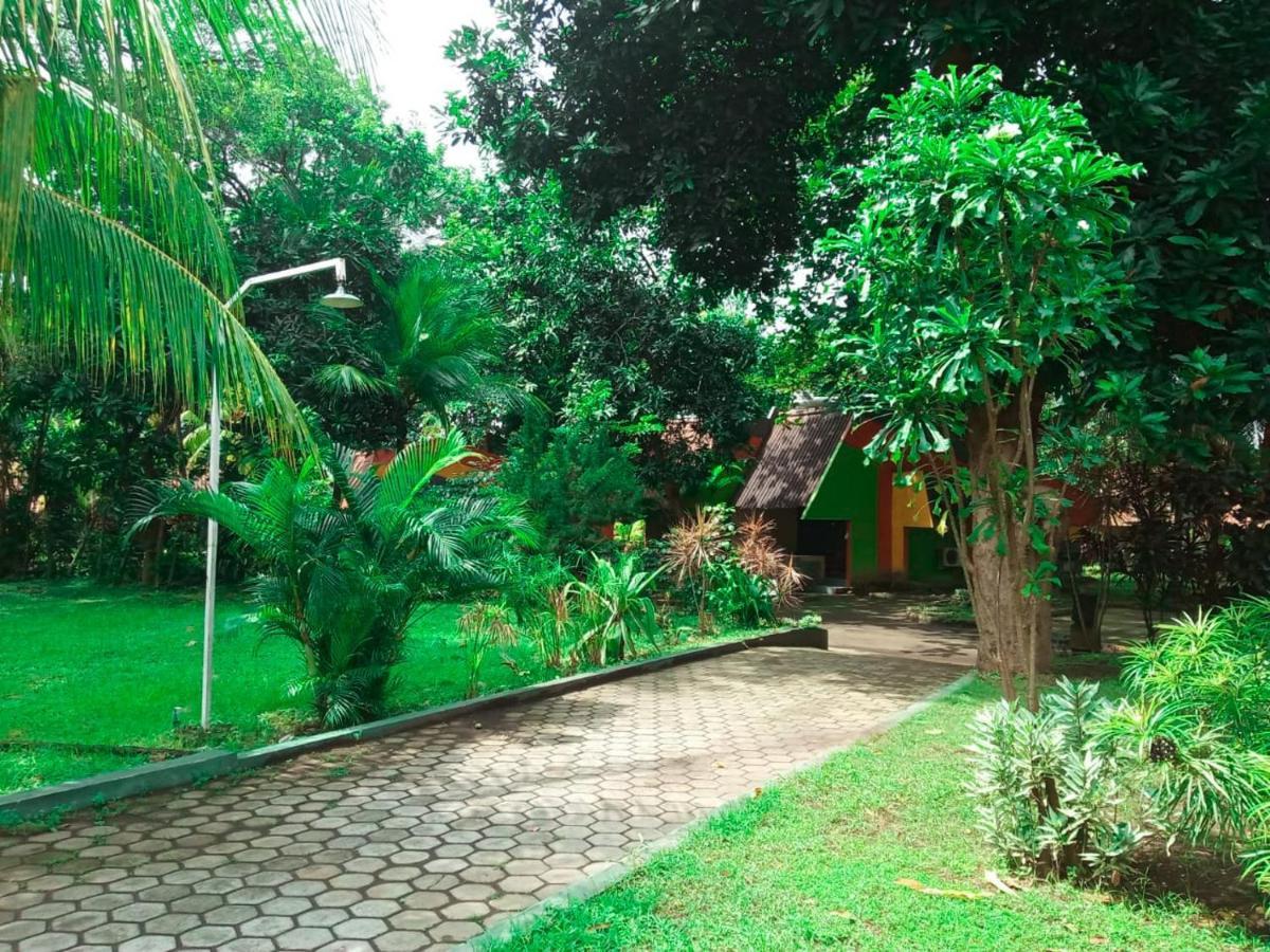 Votel Manyar Resort Banyuwangi Ketapang  ภายนอก รูปภาพ